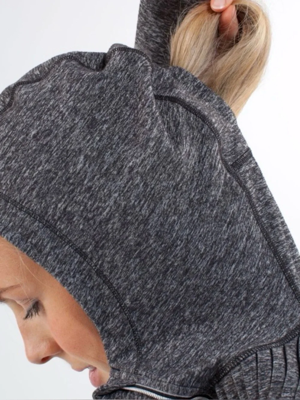 Lululemon Black Gray Hoodie Pullover Long Sleeve Shirt 6 Vintage Retail $108 EUC